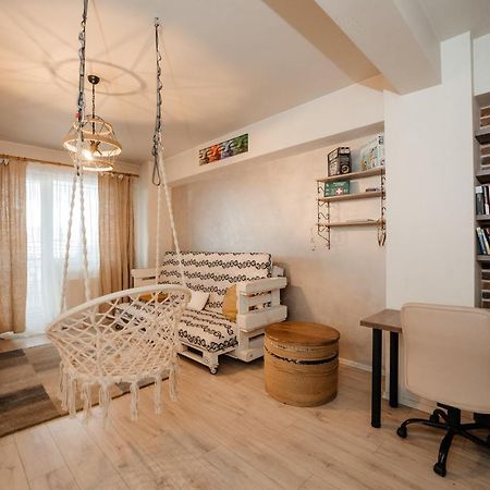 Apartament Bright And Cozy Design Apt With Office Kluż-Napoka Zewnętrze zdjęcie