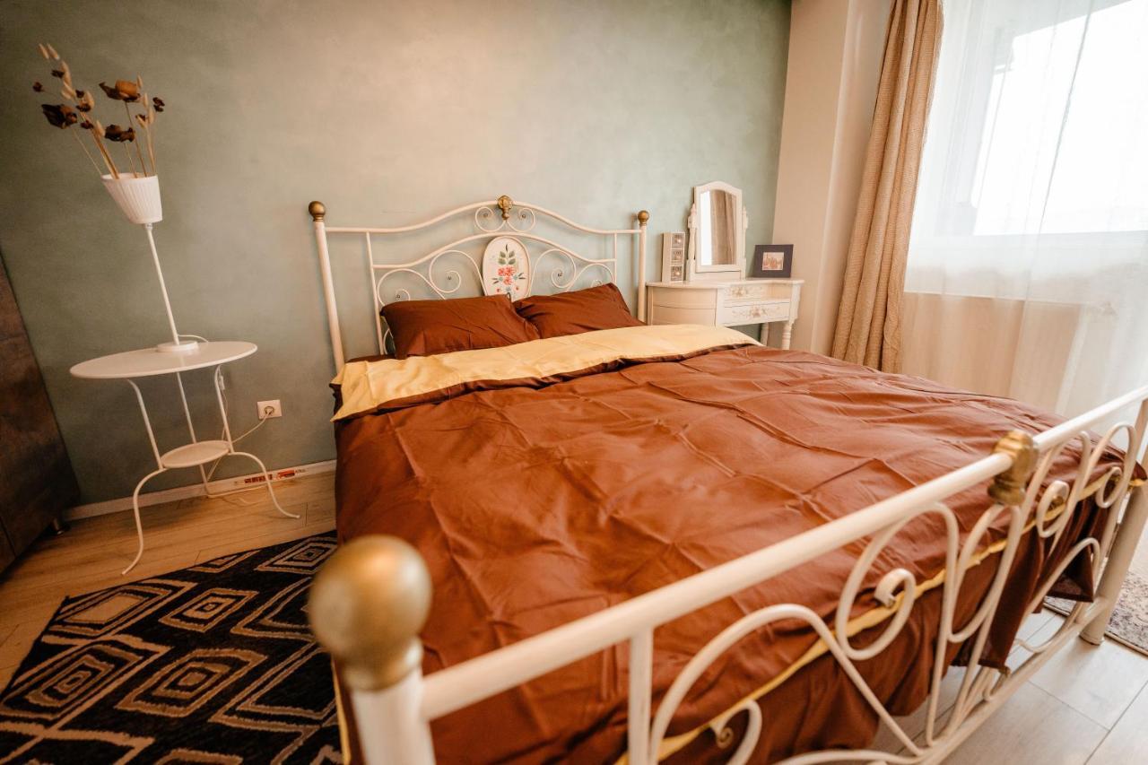 Apartament Bright And Cozy Design Apt With Office Kluż-Napoka Zewnętrze zdjęcie